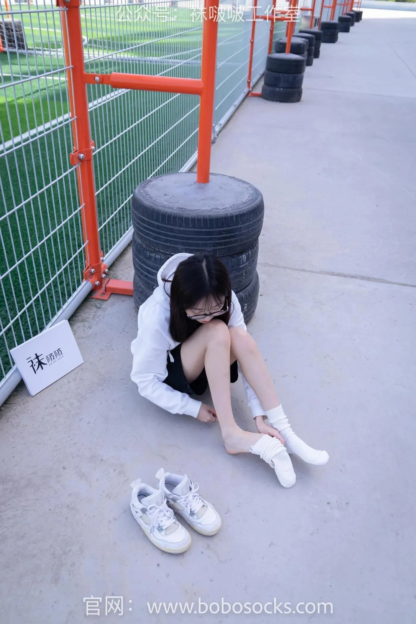 [BoBoSocks袜啵啵]NO.103 稚予-AJ篮球鞋、白棉袜、裸足 [134P]插图2